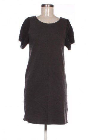 Kleid Selected Femme, Größe S, Farbe Grau, Preis 30,99 €