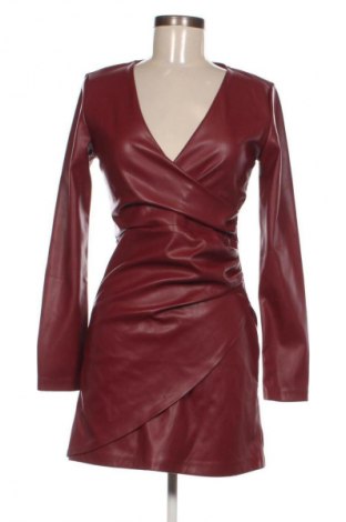 Sukienka Stradivarius, Rozmiar M, Kolor Czerwony, Cena 103,61 zł