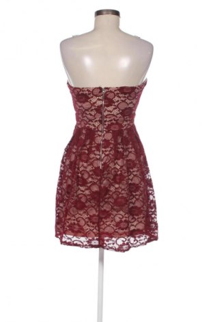 Φόρεμα TFNC London, Μέγεθος M, Χρώμα Κόκκινο, Τιμή 29,99 €