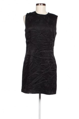 Kleid Triangle, Größe M, Farbe Schwarz, Preis € 22,99
