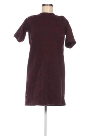 Šaty  Vero Moda, Velikost XS, Barva Červená, Cena  329,00 Kč