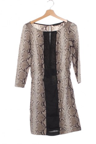 Рокля Zara, Размер XS, Цвят Многоцветен, Цена 27,99 лв.