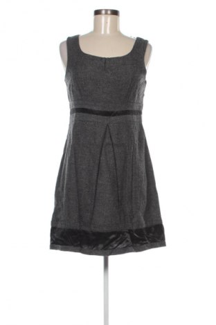 Latzkleid Karen Millen, Größe L, Farbe Mehrfarbig, Preis 84,99 €