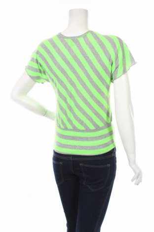 Дамска блуза Amy Byer, Размер L, Цвят Зелен, Цена 21,00 лв.