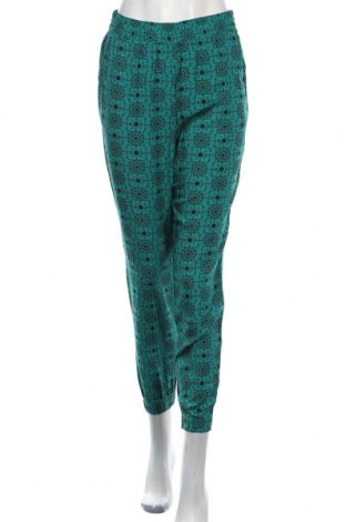 Дамски панталон Q/S by S.Oliver, Размер M, Цвят Зелен, Вискоза, Цена 97,30 лв.