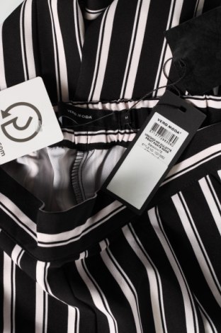 Γυναικείο παντελόνι Vero Moda, Μέγεθος M, Χρώμα Μαύρο, 96% πολυεστέρας, 4% ελαστάνη, Τιμή 10,67 €
