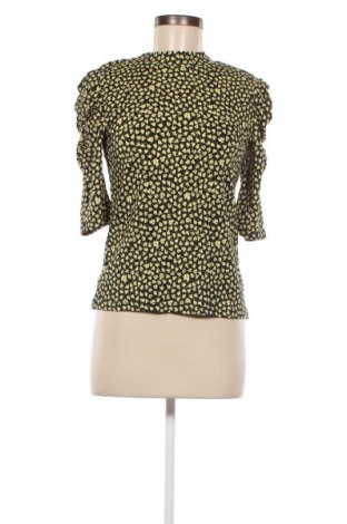 Дамска блуза Lindex, Размер S, Цвят Многоцветен, 95% полиестер, 5% еластан, Цена 35,00 лв.