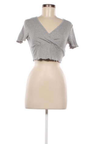Дамска блуза SHEIN, Размер M, Цвят Сив, 95% памук, 5% еластан, Цена 35,00 лв.