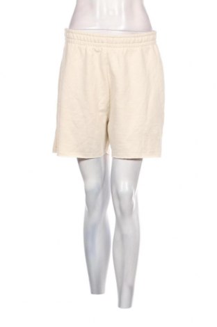 Дамски къс панталон Pull&Bear, Размер XL, Цвят Екрю, 58% полиестер, 42% памук, Цена 96,00 лв.