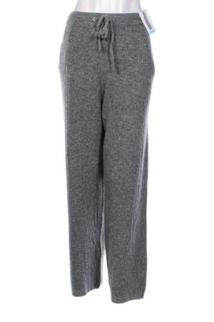 Дамски панталон DKNY, Размер L, Цвят Сив, Цена 76,30 лв.
