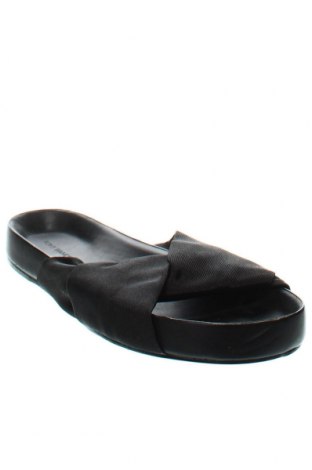 Pantofle Tony Bianco, Velikost 36, Barva Černá, Cena  353,00 Kč