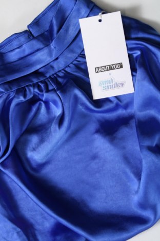 Γυναικεία μπλούζα ABOUT YOU x Emili Sindlev, Μέγεθος S, Χρώμα Μπλέ, Τιμή 37,11 €