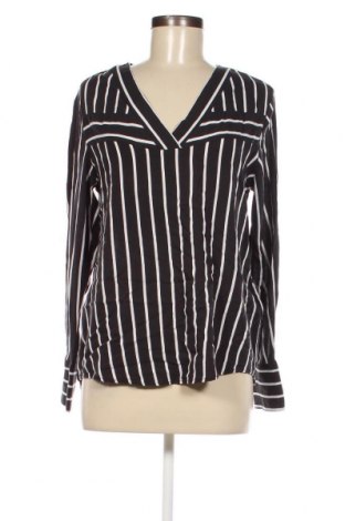 Дамска блуза Amisu, Размер M, Цвят Черен, Цена 4,94 лв.