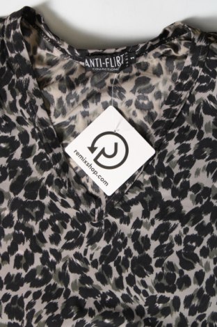 Дамска блуза Anti-Flirt, Размер XS, Цвят Сив, Цена 51,70 лв.