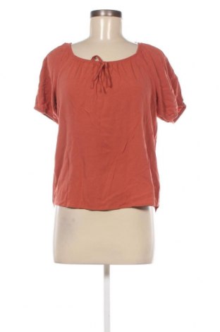 Дамска блуза B.Young, Размер M, Цвят Кафяв, Цена 4,65 лв.