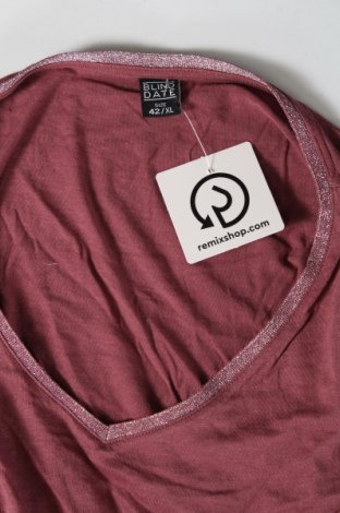 Γυναικεία μπλούζα Blind Date, Μέγεθος XL, Χρώμα Σάπιο μήλο, Τιμή 11,75 €