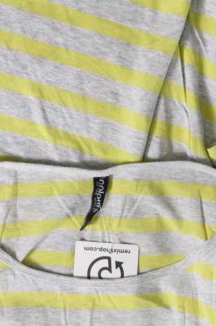 Γυναικεία μπλούζα Colours Of The World, Μέγεθος M, Χρώμα Πολύχρωμο, Τιμή 3,40 €