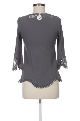 Damen Shirt Cream, Größe XS, Farbe Grau, Preis 8,16 €