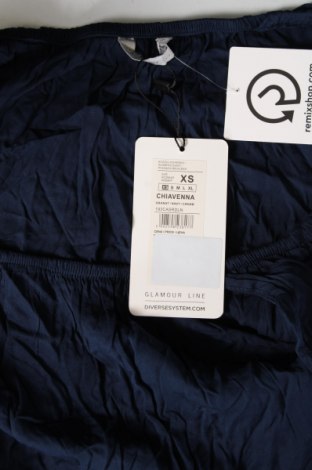 Γυναικεία μπλούζα Diverse, Μέγεθος XS, Χρώμα Μπλέ, Τιμή 4,00 €
