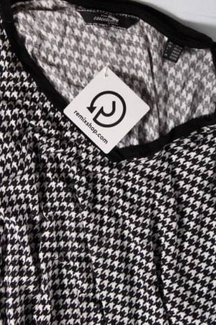 Γυναικεία μπλούζα Essentials by Tchibo, Μέγεθος S, Χρώμα Πολύχρωμο, Τιμή 2,82 €