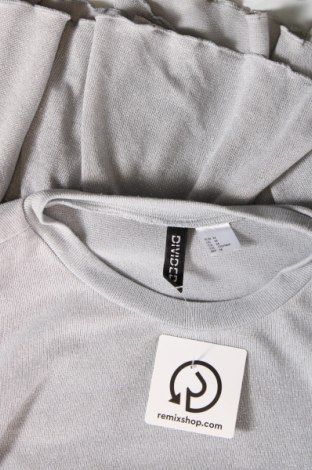 Damen Shirt H&M Divided, Größe M, Farbe Grau, Preis 3,17 €