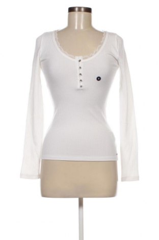 Дамска блуза Hollister, Размер M, Цвят Бял, Цена 28,80 лв.