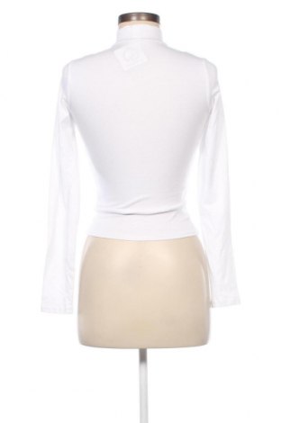 Дамска блуза Hollister, Размер XS, Цвят Бял, Цена 25,20 лв.