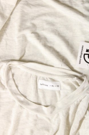 Γυναικεία μπλούζα Lefties, Μέγεθος XL, Χρώμα Εκρού, Τιμή 4,00 €