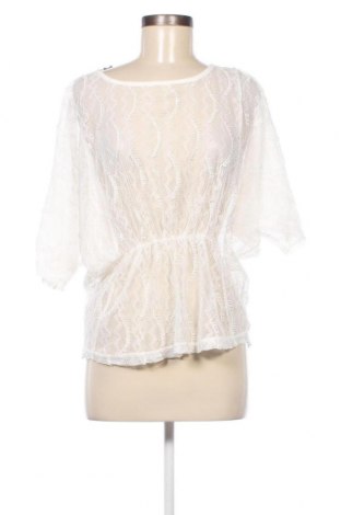 Damen Shirt Luc.ce, Größe S, Farbe Weiß, Preis 4,30 €