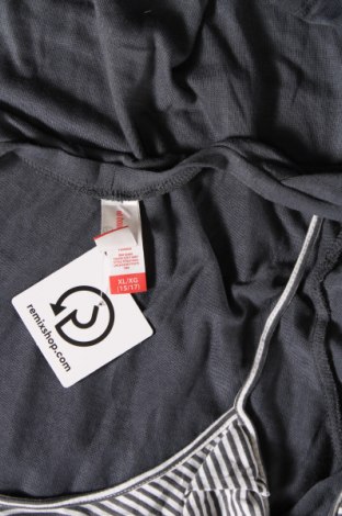 Damen Shirt No Boundaries, Größe XL, Farbe Grau, Preis € 3,57