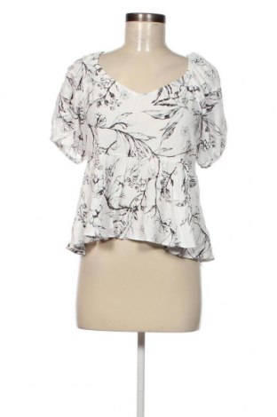 Γυναικεία μπλούζα ONLY, Μέγεθος M, Χρώμα Λευκό, Τιμή 3,92 €