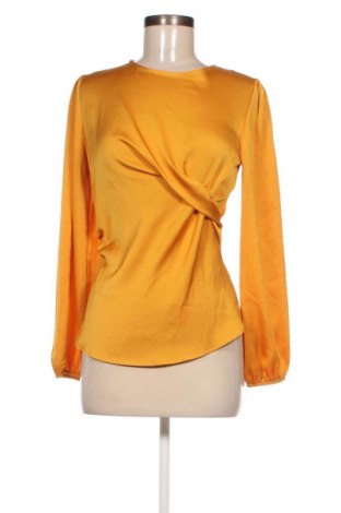 Дамска блуза Rinascimento, Размер M, Цвят Жълт, Цена 27,54 лв.