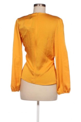 Γυναικεία μπλούζα Rinascimento, Μέγεθος M, Χρώμα Κίτρινο, Τιμή 42,59 €