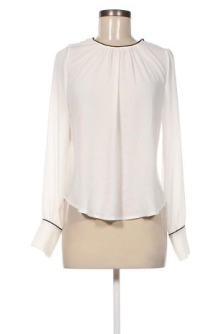 Дамска блуза Rinascimento, Размер XS, Цвят Бял, Цена 58,14 лв.
