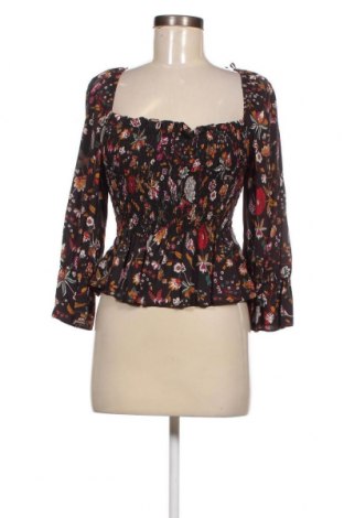 Дамска блуза Rinascimento, Размер S, Цвят Многоцветен, Цена 34,68 лв.