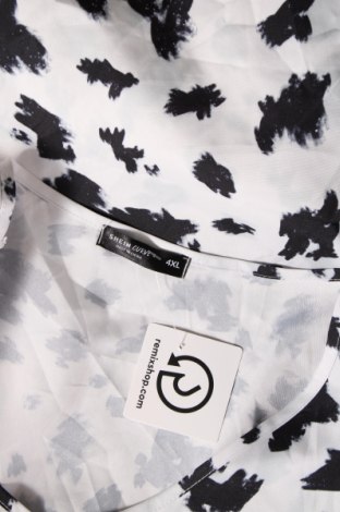 Γυναικεία μπλούζα SHEIN, Μέγεθος 4XL, Χρώμα Λευκό, Τιμή 11,75 €