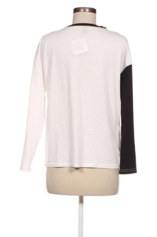 Дамска блуза SHEIN, Размер M, Цвят Бял, Цена 5,13 лв.