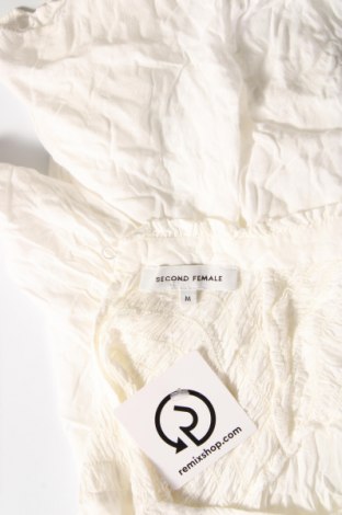 Дамска блуза Second Female, Размер M, Цвят Бял, Цена 5,10 лв.
