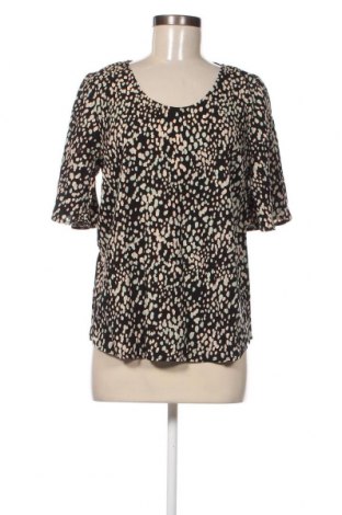 Дамска блуза Soaked In Luxury, Размер S, Цвят Многоцветен, Цена 45,90 лв.