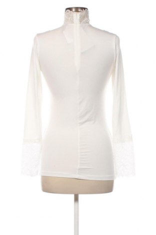 Дамска блуза Soya Concept, Размер S, Цвят Бял, Цена 72,00 лв.