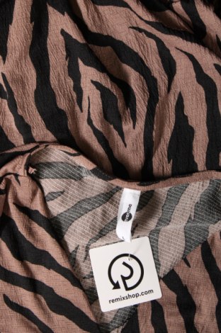 Дамска блуза Takko Fashion, Размер L, Цвят Бежов, Цена 6,46 лв.