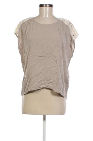 Дамска блуза VILA, Размер M, Цвят Бежов, Цена 4,80 лв.