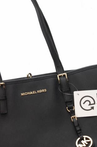 Дамска чанта Michael Kors, Цвят Черен, Цена 200,23 лв.