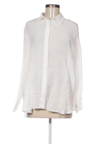 Γυναικείο πουκάμισο Bershka, Μέγεθος S, Χρώμα Λευκό, Τιμή 6,18 €