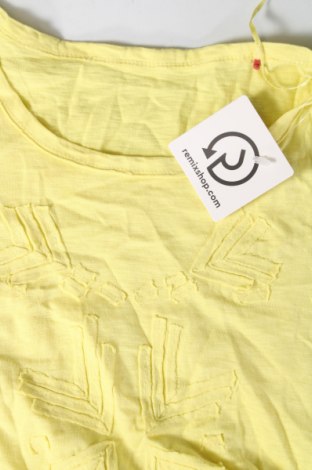 Дамска тениска, Размер S, Цвят Жълт, Цена 13,00 лв.