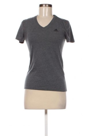 Дамска тениска Adidas, Размер XS, Цвят Сив, Цена 20,00 лв.