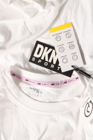 Дамска тениска DKNY, Размер XS, Цвят Бял, Цена 54,40 лв.