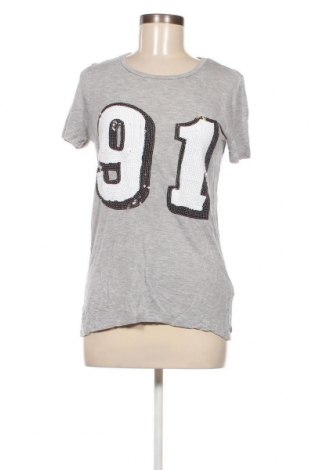 Дамска тениска H&M Divided, Размер XS, Цвят Сив, Цена 4,29 лв.