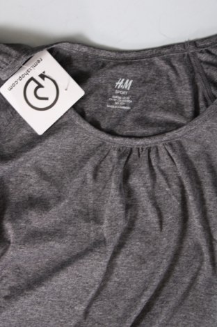 Γυναικείο t-shirt H&M Sport, Μέγεθος XS, Χρώμα Γκρί, Τιμή 8,04 €