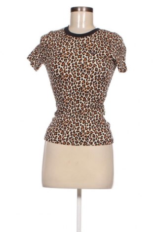 Damen T-Shirt Levi's, Größe XS, Farbe Mehrfarbig, Preis 23,92 €